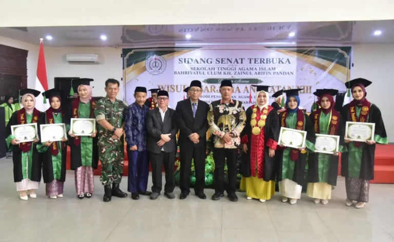 STAI Bahriyatul Ulum Pandan Holds 13th Graduation, Strengthening Its Core Role in Producing the Next Islamic Generation STAI Bahriyatul Ulum Pandan Holds 13th Graduation, Strengthening Its Core Role in Producing the Next Islamic Generation